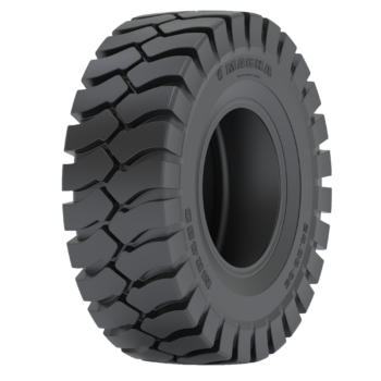 MR480 tyre designed for boat lifts in port operations, delivering excellent stability, durability, and load capacity.